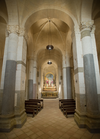 interno della chiesa di santa croce