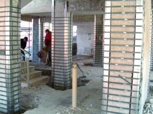 sisma-abruzzo-2009-opere-di-rinforzo-strutturale-di-elementi-in-cemento-armato-su-edificio-di-civile-abitazione