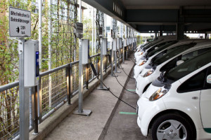 Up to 30 electric vehicles at a time can recharge in Fraunhofer IAO’s parking garage.