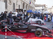 “Ascoli accende i motori” in Piazza Arringo